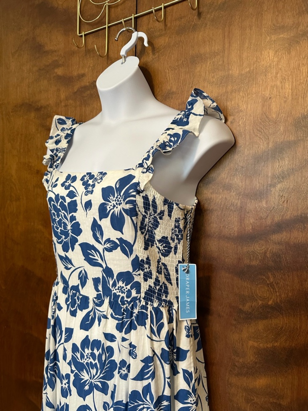 Draper James Floral Jacquard Flutter Sleeve Midi Dress Womens L Blue & Ivory NWT - Picture 3 of 16